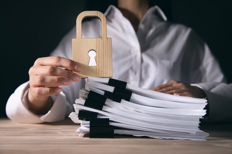 Threads: 推特提告 Meta 盜用商業機密