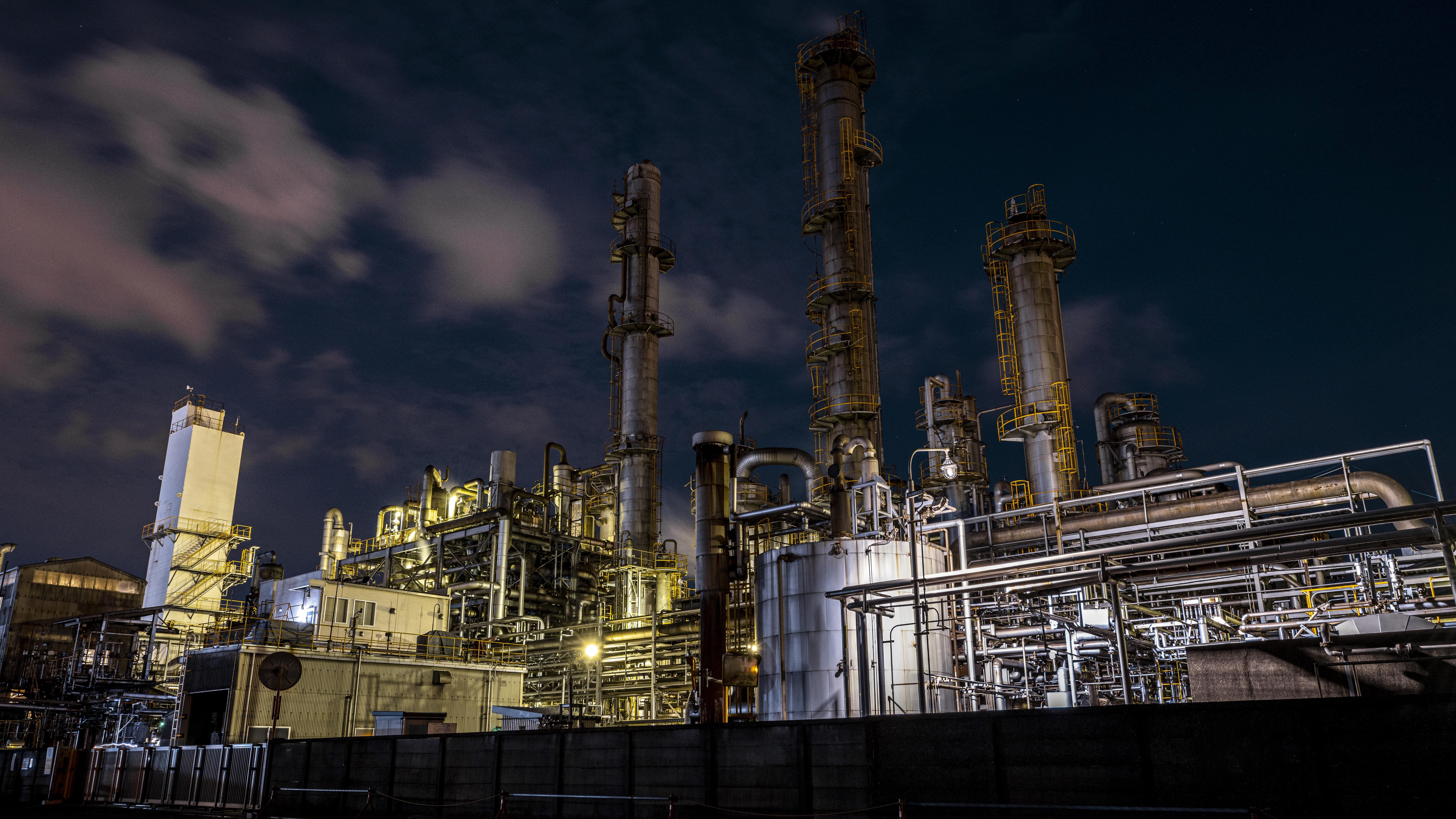 塑化業的多重困境Part 1｜原油價格震盪、美國關稅與能源政策，中國擴產壓力齊襲